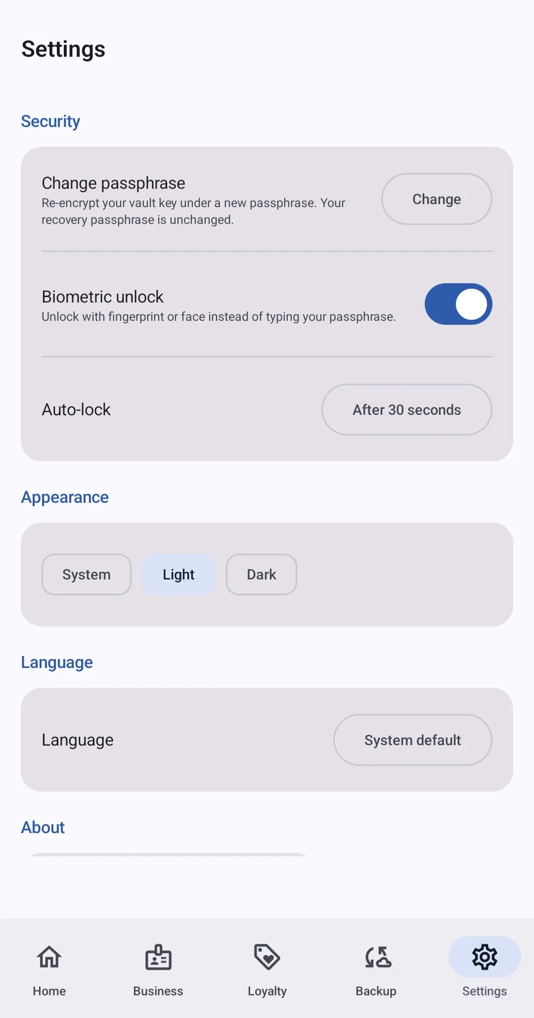 CardVault settings screen showing change passphrase, biometric unlock, auto-lock, appearance (light/dark) and language options.